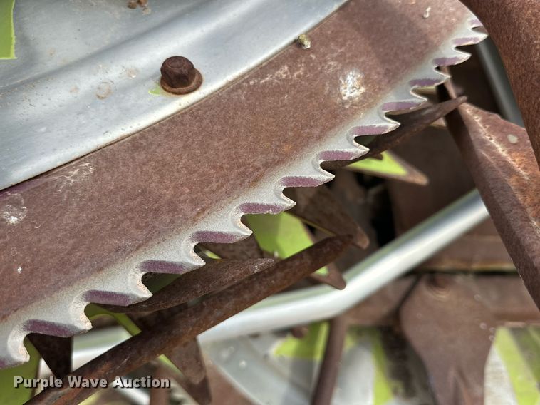 image for item DG4255 2013 Claas Orbis 750 rotary forage head