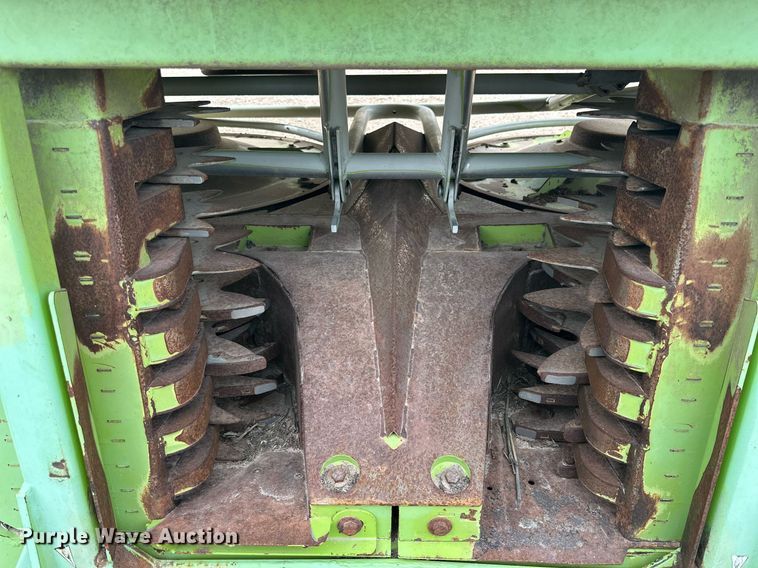 image for item DG4255 2013 Claas Orbis 750 rotary forage head