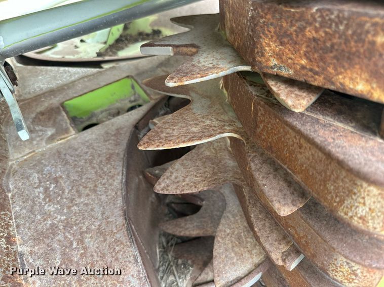 image for item DG4255 2013 Claas Orbis 750 rotary forage head