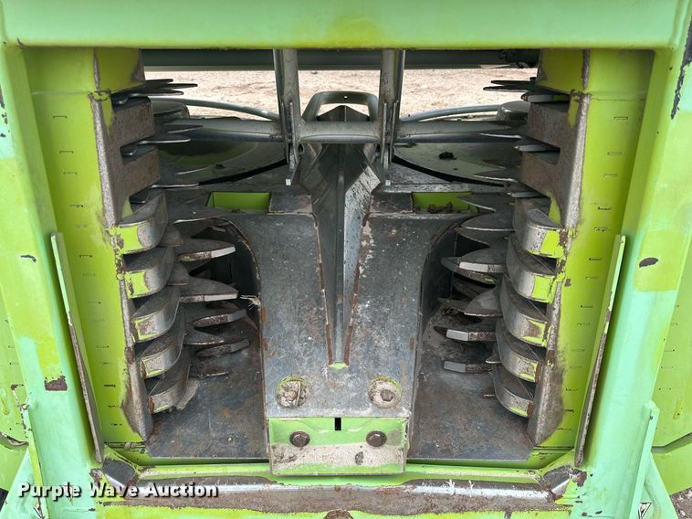 image for item DG4259 2015 Claas 750 rotary forage head