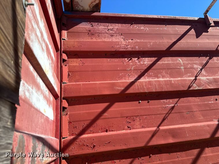 image for item DJ6237 2000 International  4700  grain truck