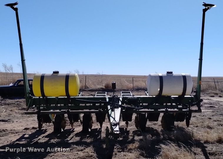 image for item DJ7047 John Deere  7000 planter