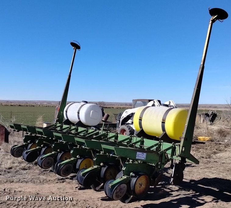 image for item DJ7047 John Deere  7000 planter