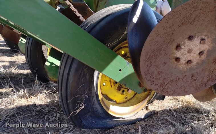 image for item DJ7047 John Deere  7000 planter