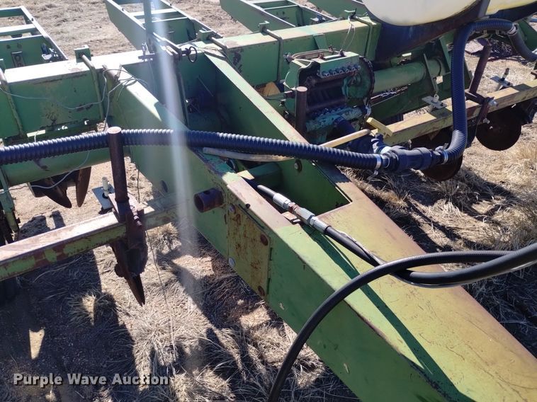 image for item DJ7047 John Deere  7000 planter