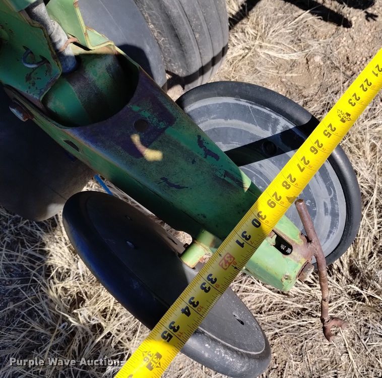 image for item DJ7047 John Deere  7000 planter