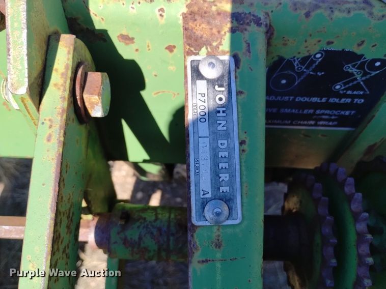 image for item DJ7047 John Deere  7000 planter