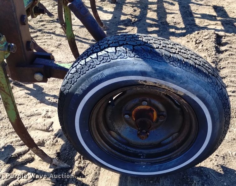 image for item DJ7049 Tillage equipment