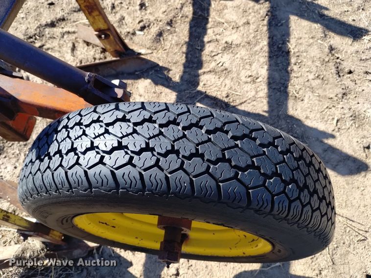 image for item DJ7049 Tillage equipment