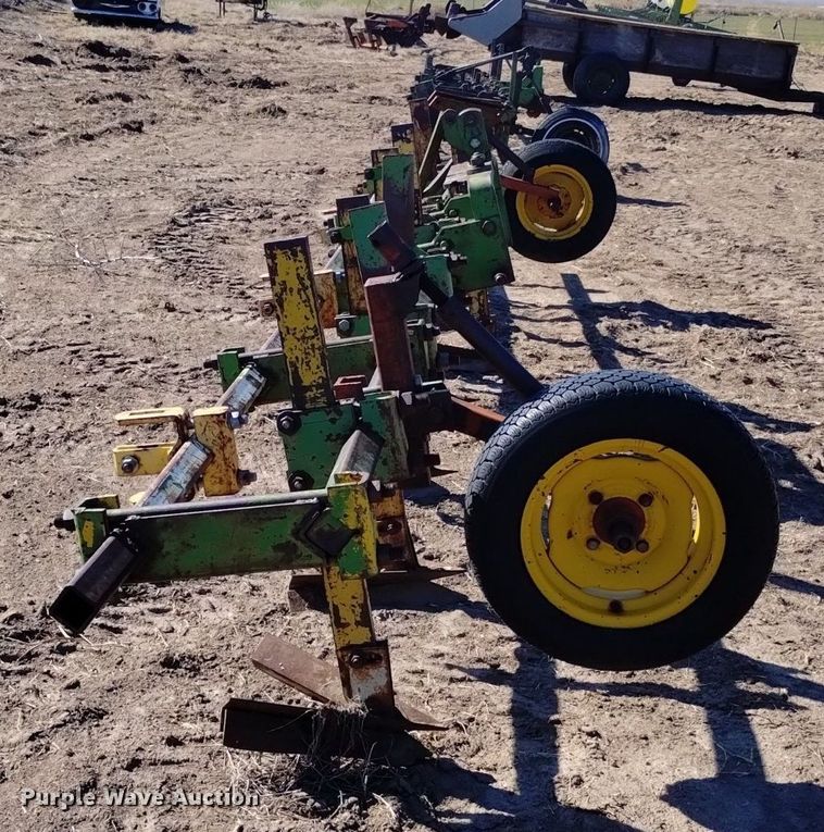 image for item DJ7049 Tillage equipment