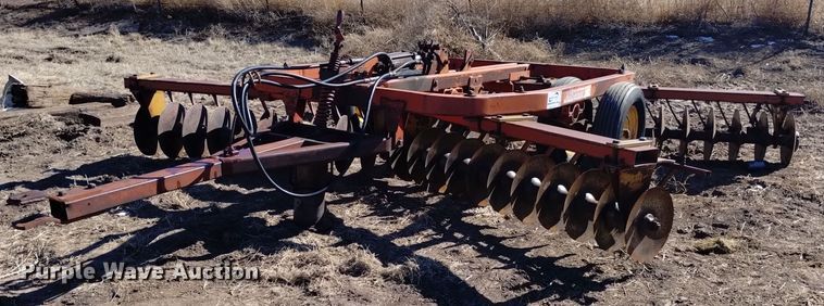 image for item DJ7050 Kewanee tandem disk