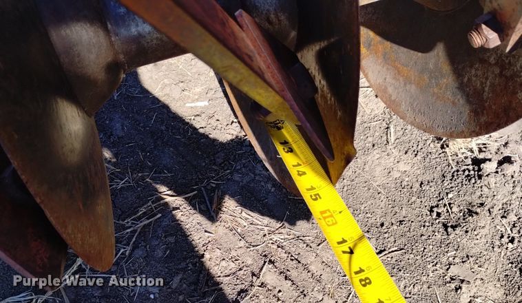 image for item DJ7050 Kewanee tandem disk