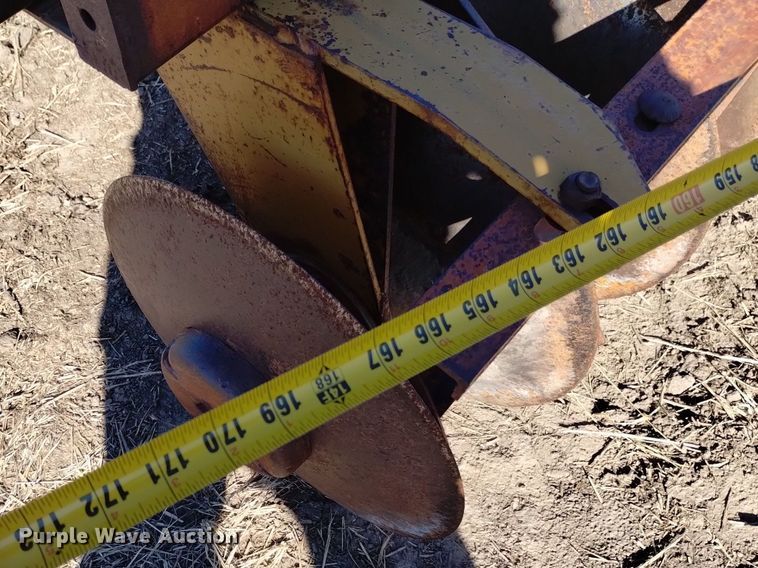 image for item DJ7050 Kewanee tandem disk