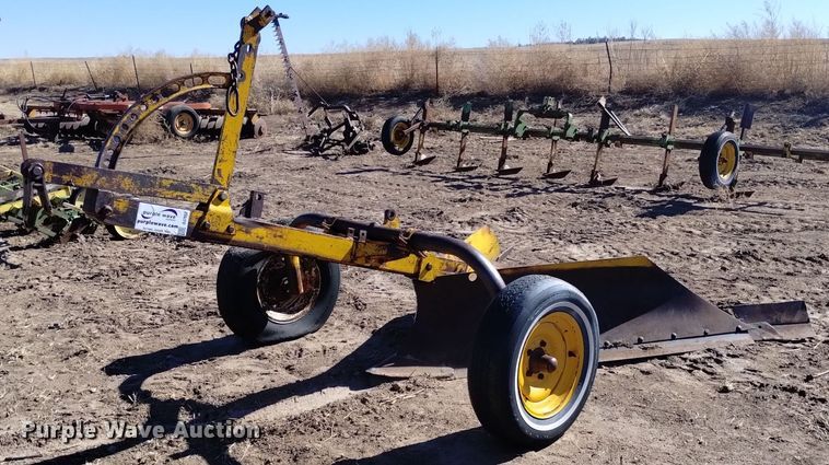 image for item DJ7052 Big Ox ditch plow