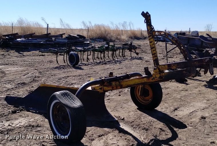 image for item DJ7052 Big Ox ditch plow