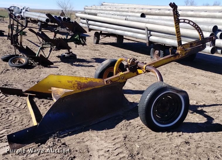 image for item DJ7052 Big Ox ditch plow