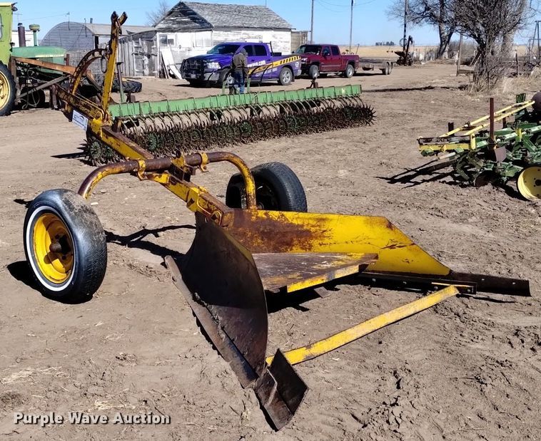 image for item DJ7052 Big Ox ditch plow