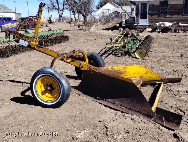 image for item DJ7052 Big Ox ditch plow