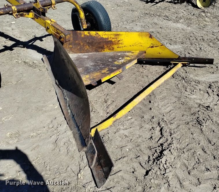image for item DJ7052 Big Ox ditch plow