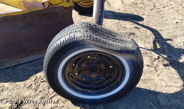 image for item DJ7052 Big Ox ditch plow