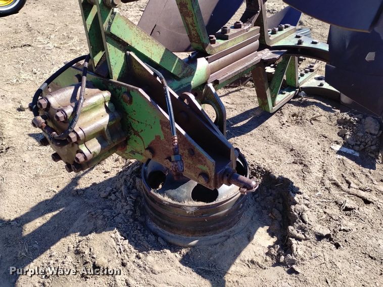 image for item DJ7053 John Deere rollover plow
