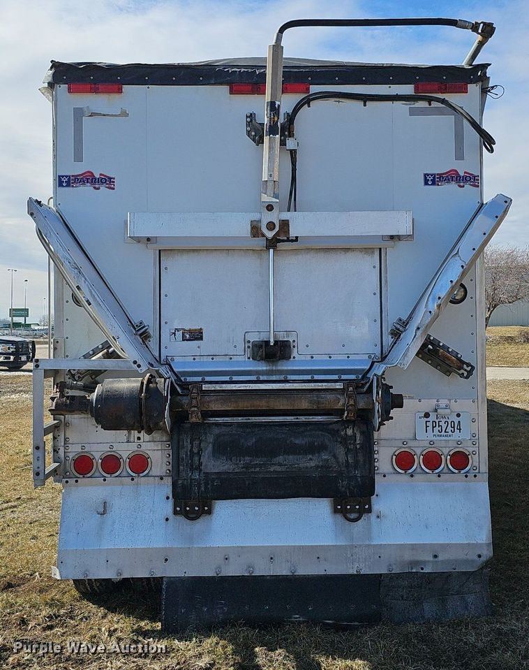 image for item DK0580 2012 Wilson Trailer Company DWBT-650 live bottom trailer