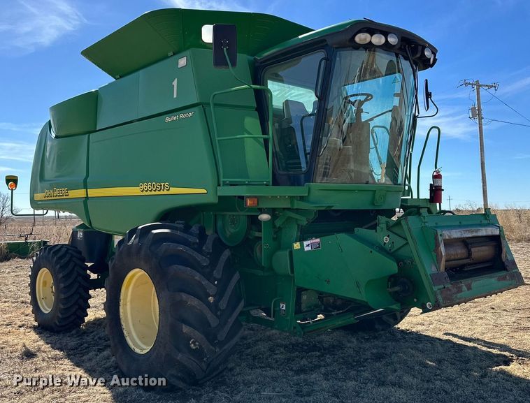 image for item DK6782 2006 John Deere 9660 STS combine