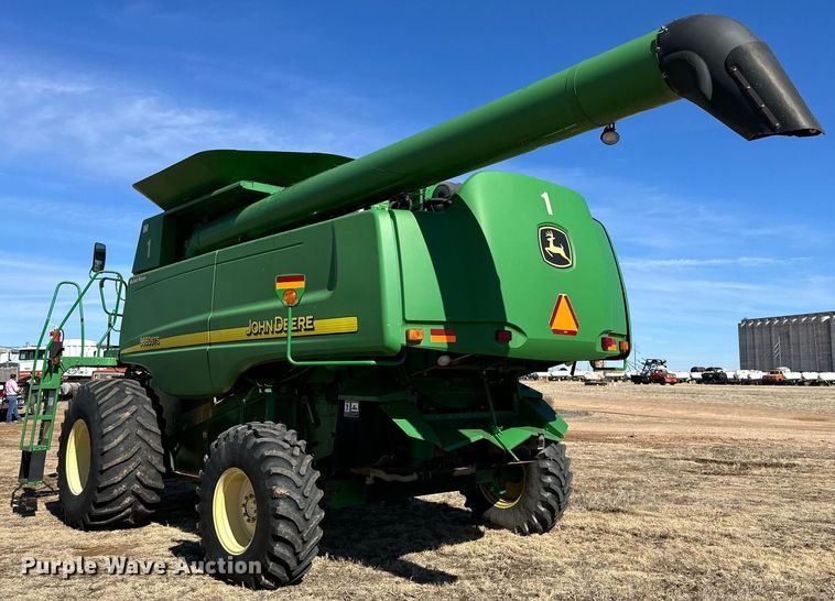 image for item DK6782 2006 John Deere 9660 STS combine