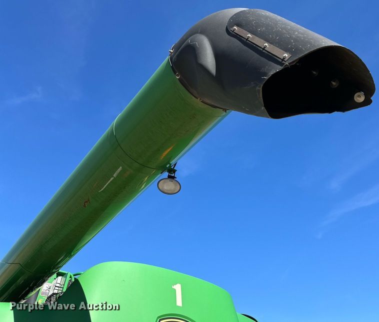 image for item DK6782 2006 John Deere 9660 STS combine