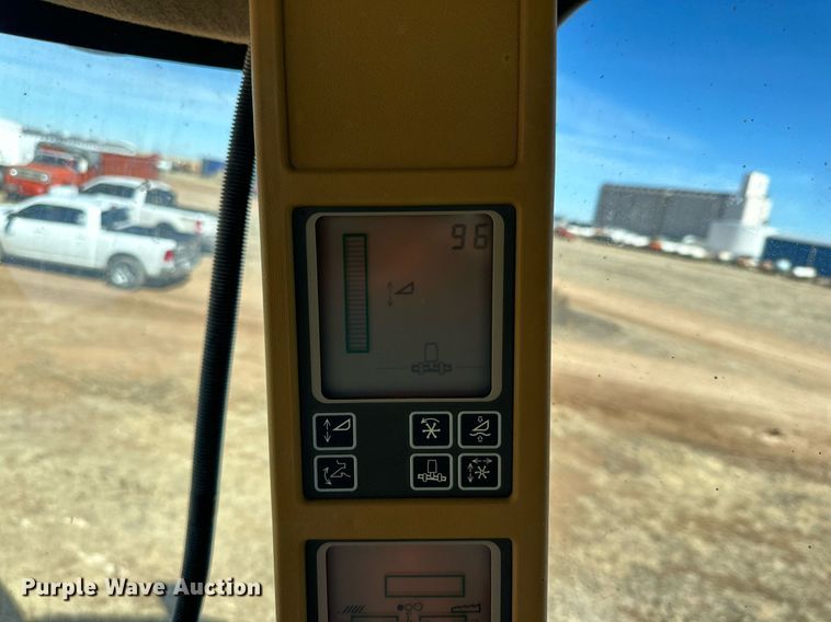 image for item DK6782 2006 John Deere 9660 STS combine
