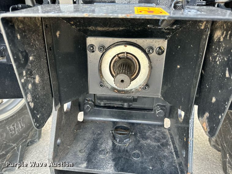 image for item DL4409 2022 Case IH  Farmall 115A MFWD tractor