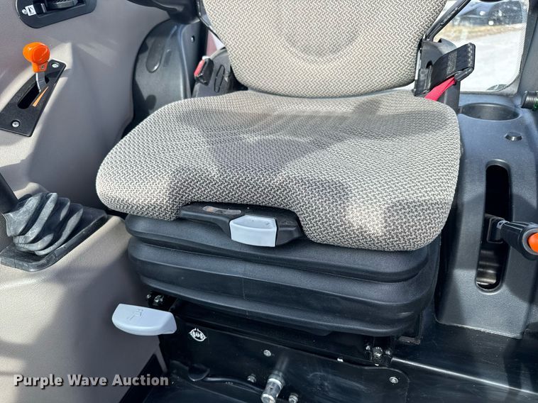 image for item DL4409 2022 Case IH  Farmall 115A MFWD tractor