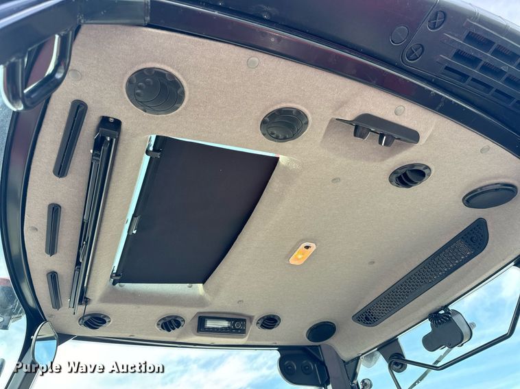 image for item DL4409 2022 Case IH  Farmall 115A MFWD tractor