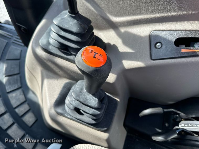 image for item DL4409 2022 Case IH  Farmall 115A MFWD tractor