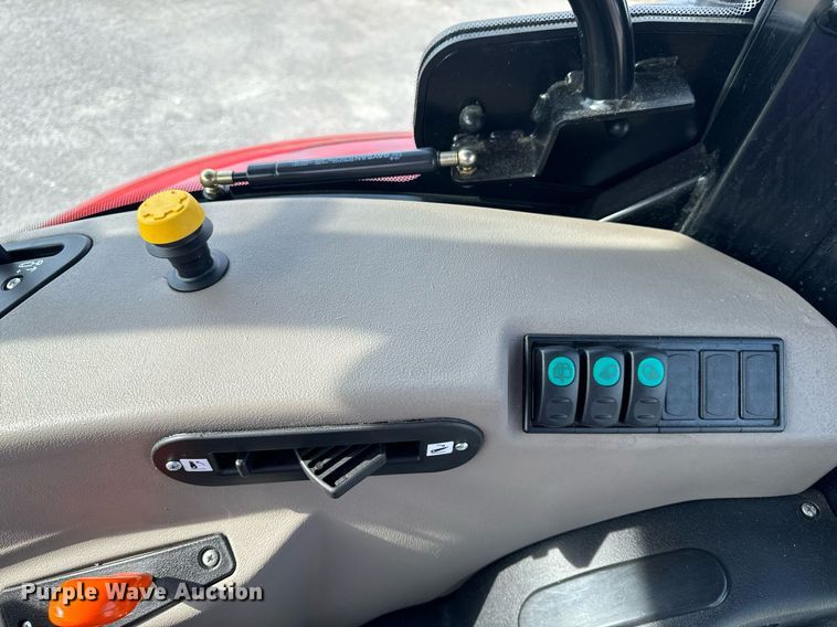 image for item DL4409 2022 Case IH  Farmall 115A MFWD tractor