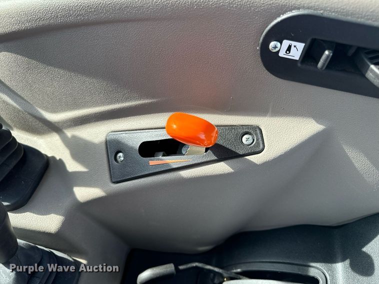 image for item DL4409 2022 Case IH  Farmall 115A MFWD tractor