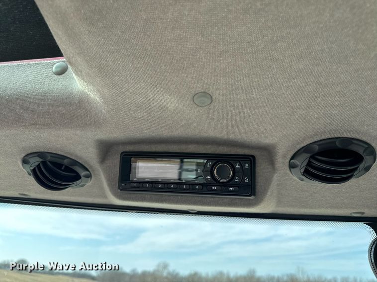 image for item DL4409 2022 Case IH  Farmall 115A MFWD tractor