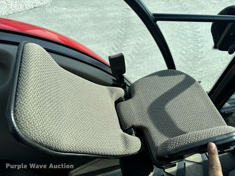 image for item DL4409 2022 Case IH  Farmall 115A MFWD tractor