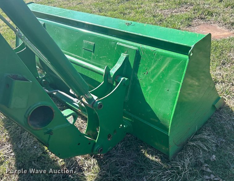 image for item DN0706 2012 John Deere 5083E MFWD tractor