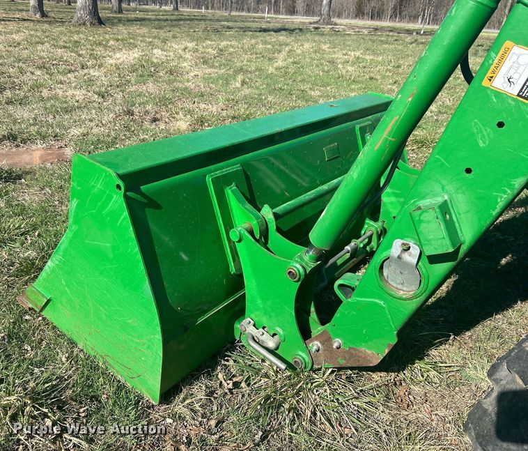 image for item DN0706 2012 John Deere 5083E MFWD tractor