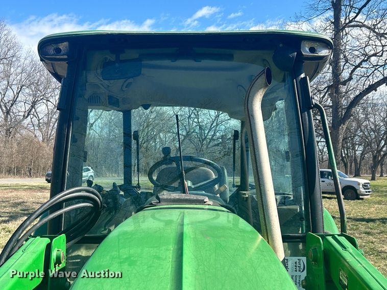 image for item DN0706 2012 John Deere 5083E MFWD tractor