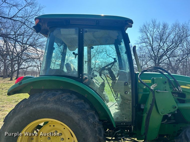 image for item DN0706 2012 John Deere 5083E MFWD tractor