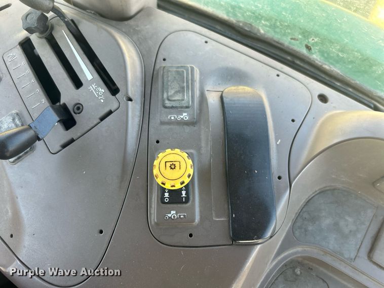 image for item DN0706 2012 John Deere 5083E MFWD tractor