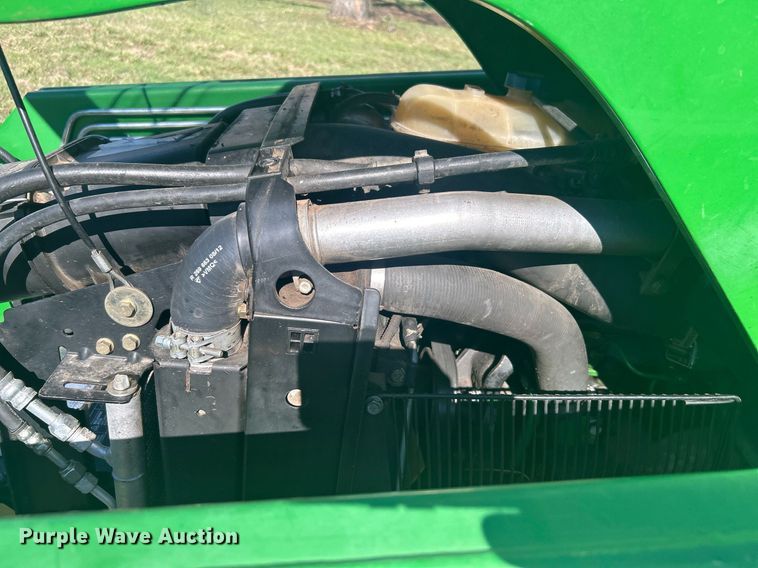 image for item DN0706 2012 John Deere 5083E MFWD tractor