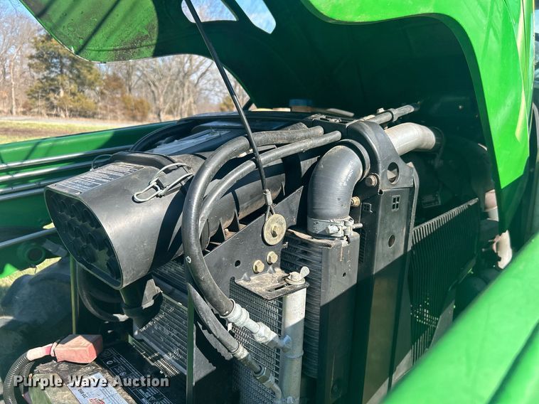 image for item DN0706 2012 John Deere 5083E MFWD tractor