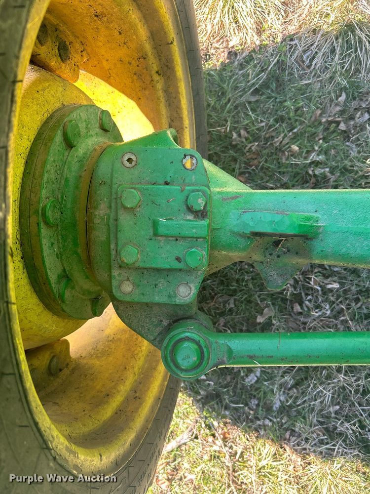 image for item DN0706 2012 John Deere 5083E MFWD tractor