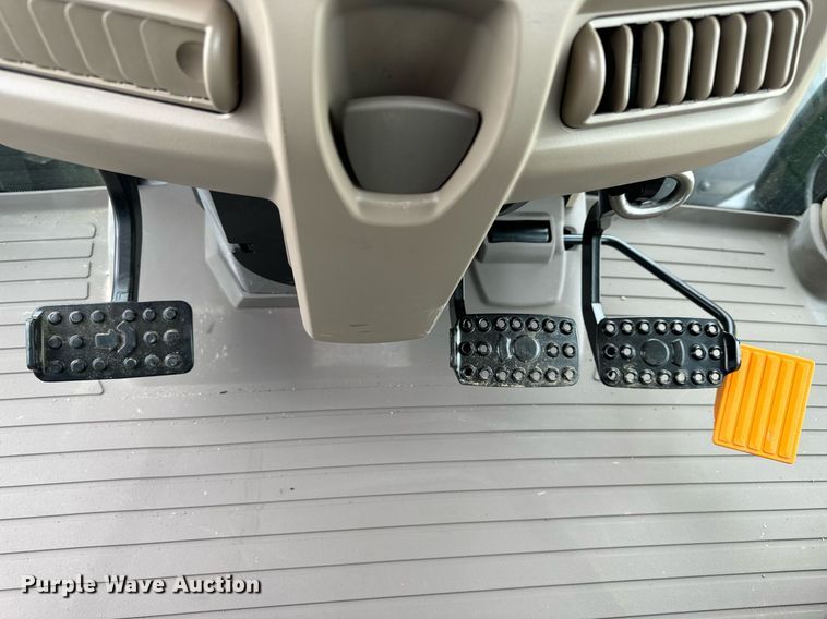 image for item DO2217 2022 John Deere 6R195 MFWD tractor