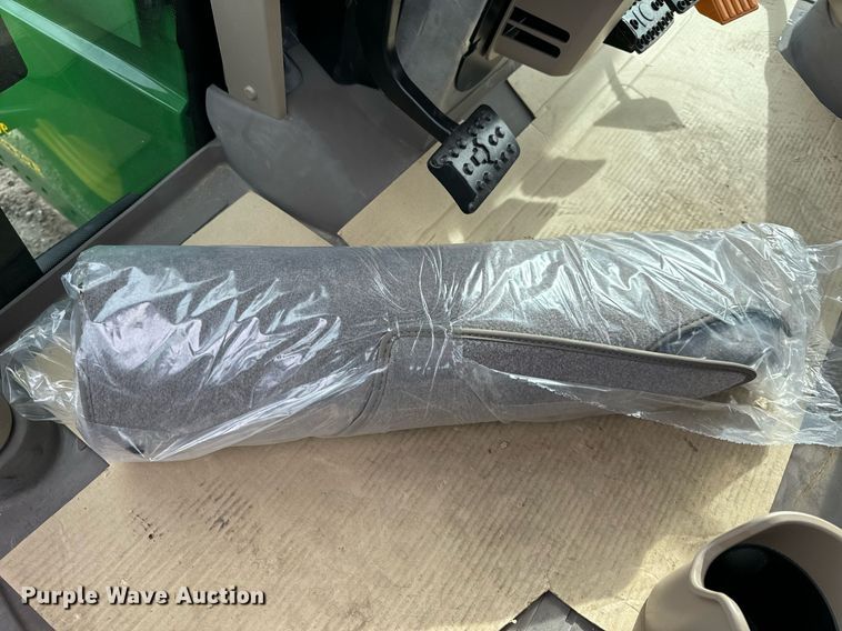 image for item DO2217 2022 John Deere 6R195 MFWD tractor