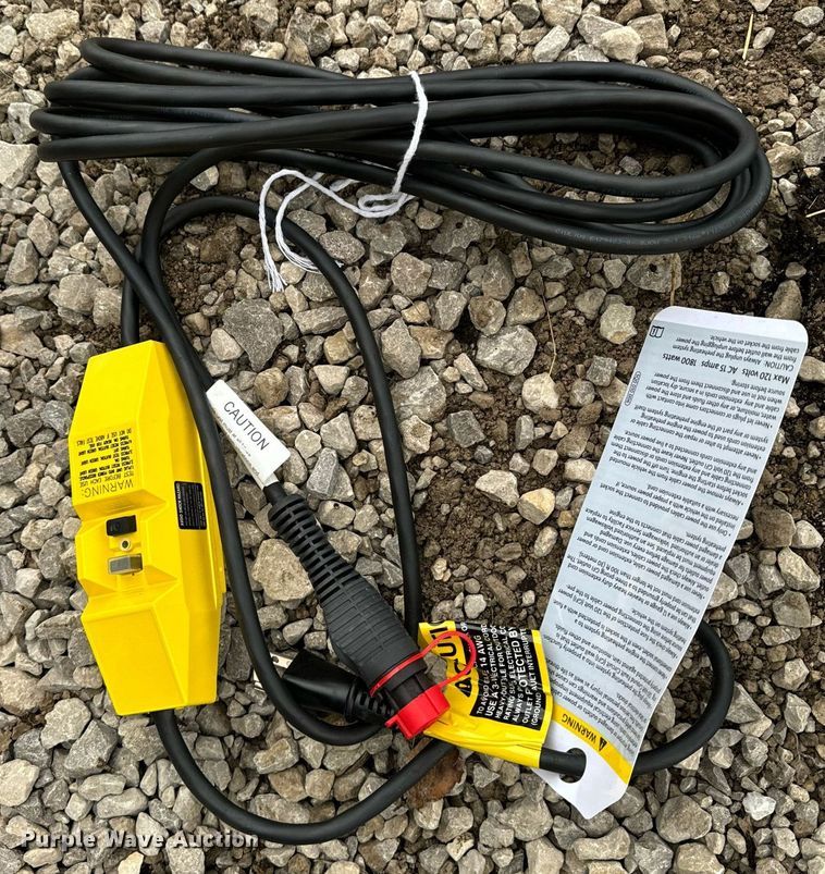 image for item DO2217 2022 John Deere 6R195 MFWD tractor