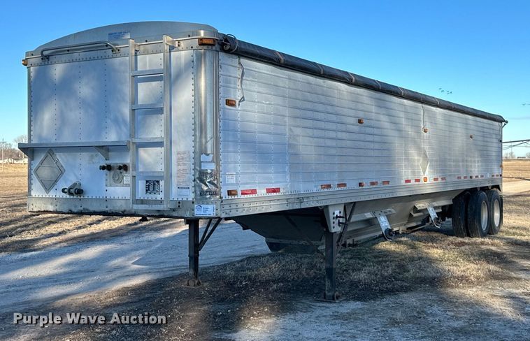 image for item DQ6317 1999 Timpte  Super Hopper  grain trailer